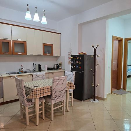 Modern , Quiet , Family Friendly & Fully Furnished Apartment วญอเรอ ภายนอก รูปภาพ